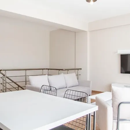 Apartamento Superb Flat Near Sea With Shared Pool In *